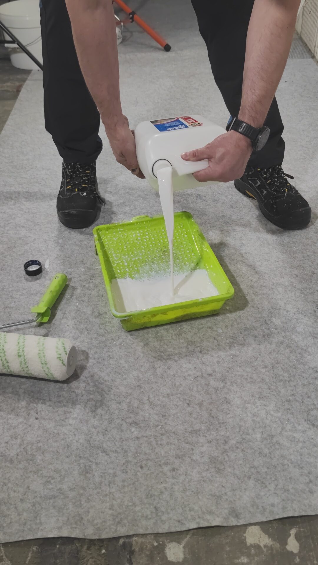 Tiefengrund LF 20L Reaktiv Silikatgrund Primer Farben Tapeten HALBAU G02 + Farbroller 25cm – Bild 5