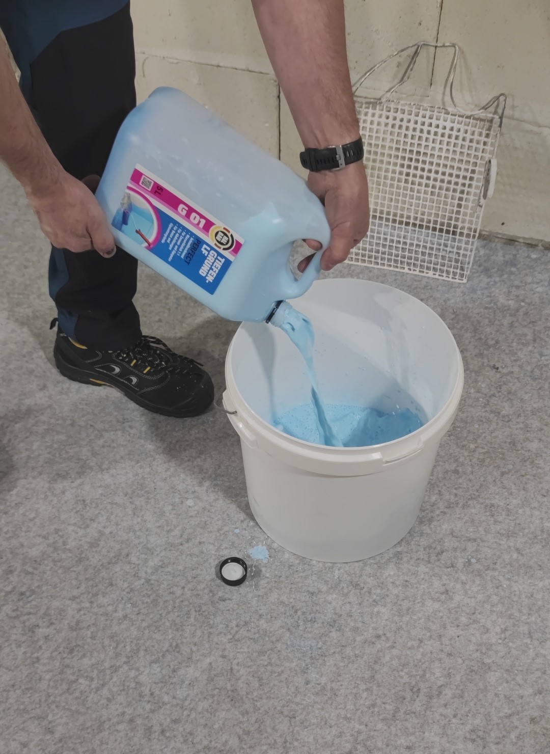 Tiefengrund 20L Perfect LF Wand Boden Voranstrich Primer HALBAU G01 + Farbroller 25cm – Bild 3